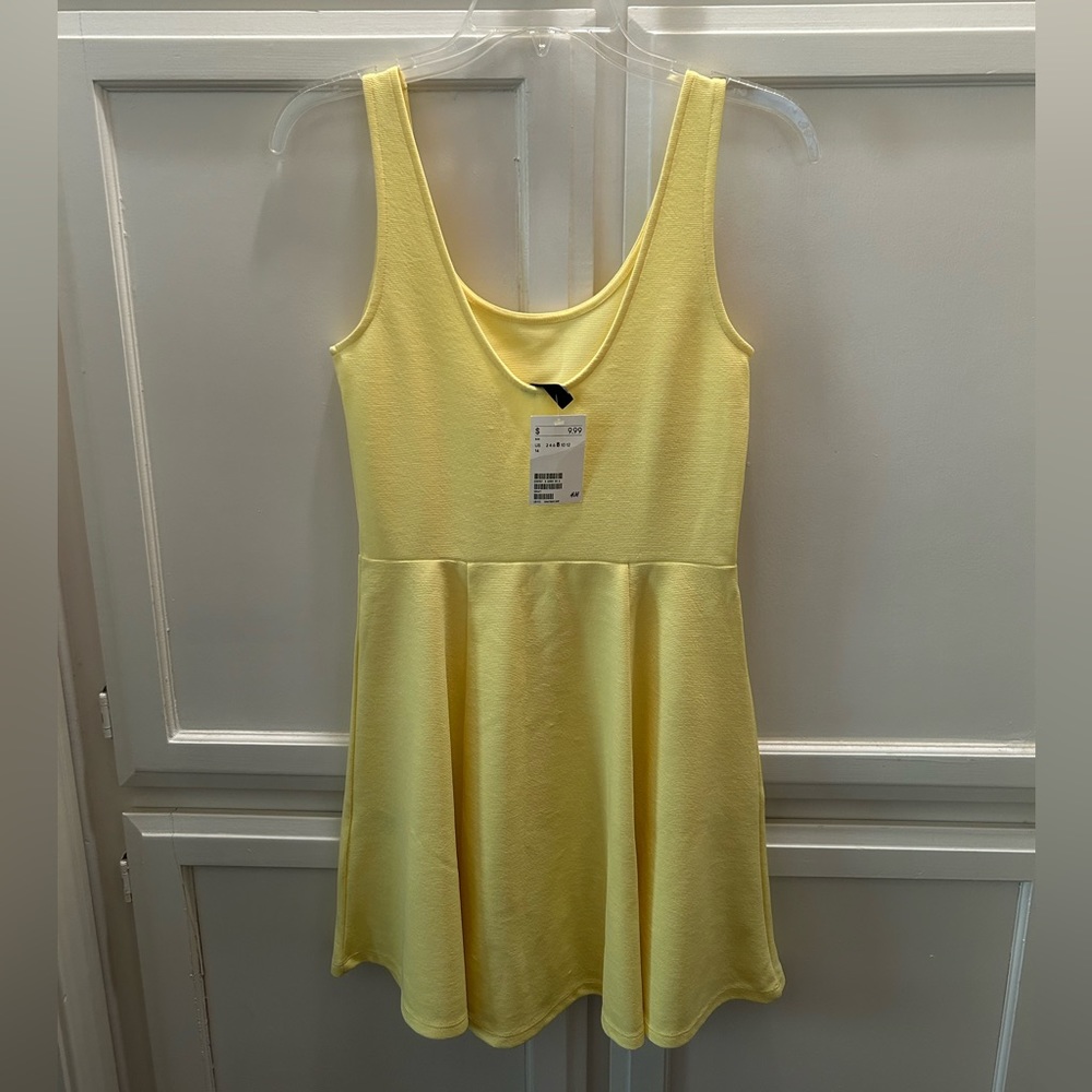Yellow dress size 8
